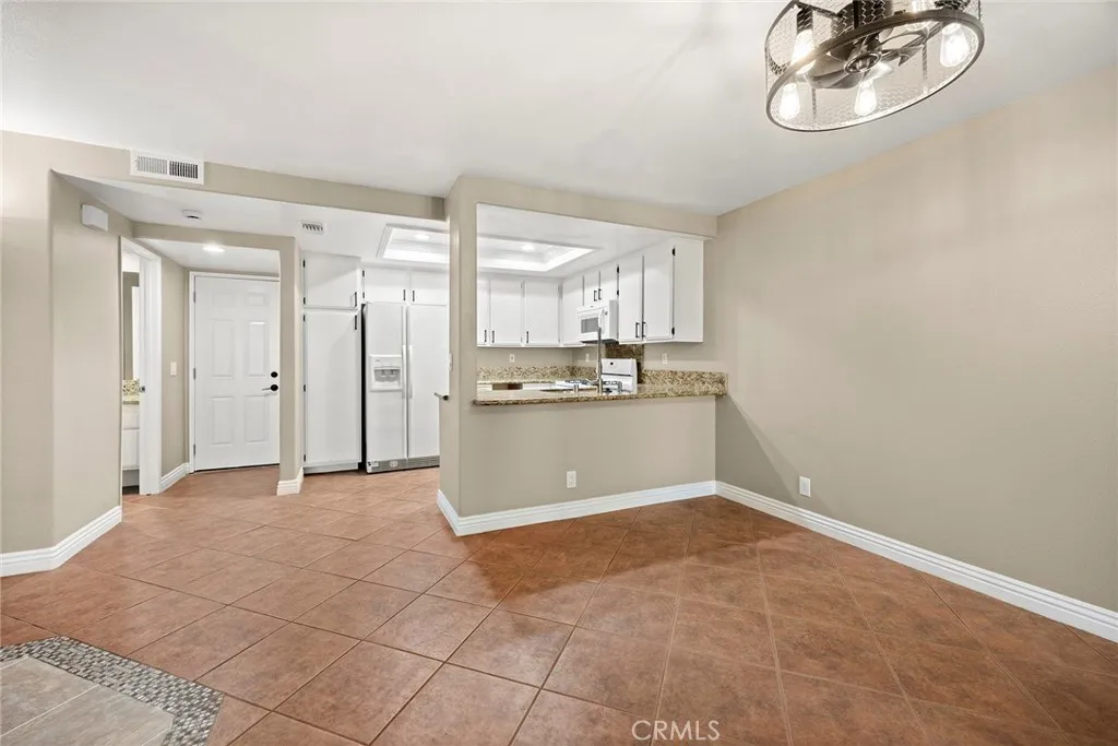 6525 E Camino, Anaheim, California 92807 home-pic-8