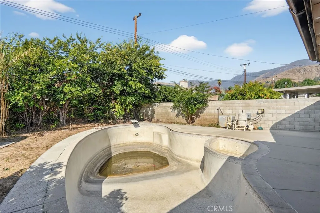 3924 Modesto, San Bernardino, California 92404 home-pic-6