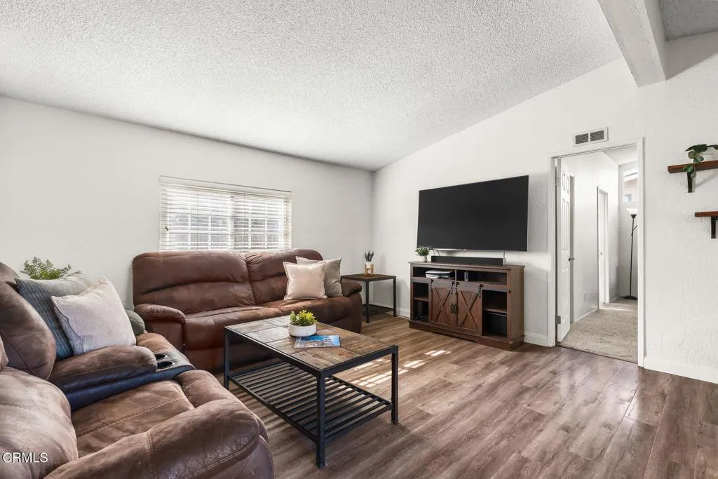 1025 Cachuma Avenue 59, Ventura, California 93004 home-pic-22