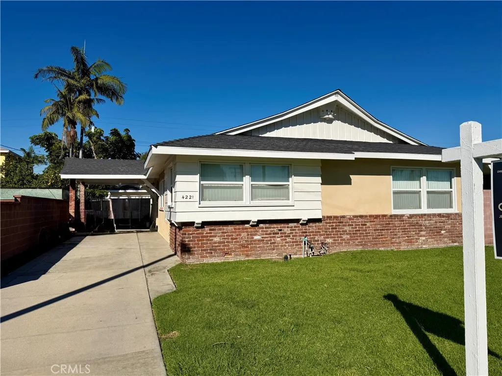 4221 Alvada, Lynwood, California 90262 home-pic-0