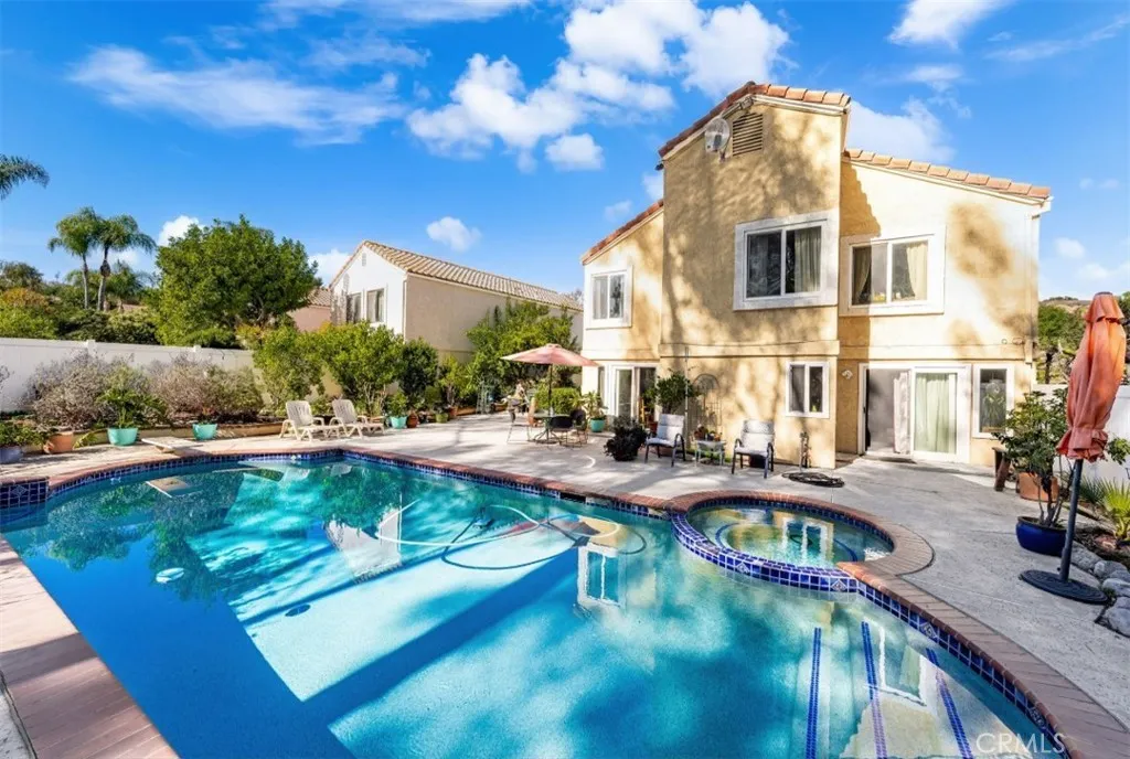 36 Westbrook, Phillips Ranch, California 91766 home-pic-10