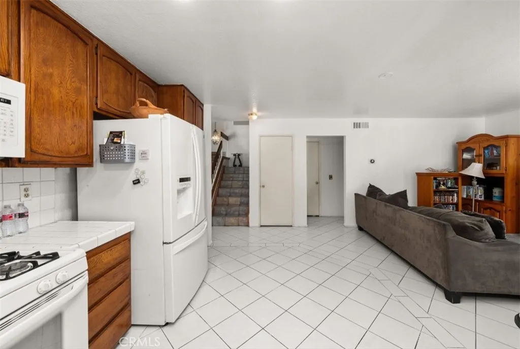 36 Westbrook, Phillips Ranch, California 91766 home-pic-4