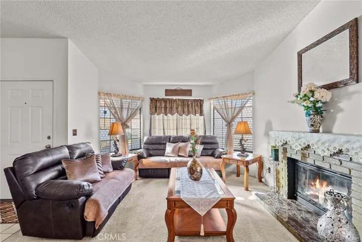 5353 Karling, Palmdale, California 93552