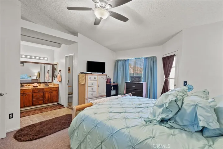 5353 Karling, Palmdale, California 93552