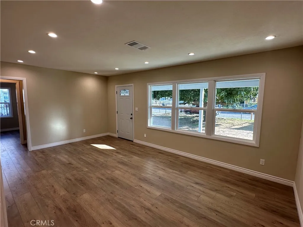 1946 W 19th Street, San Bernardino, California 92411 home-pic-3
