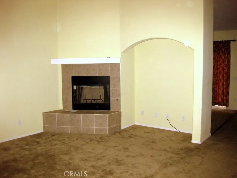 16147 Winona, Victorville, California 92395 home-pic-2