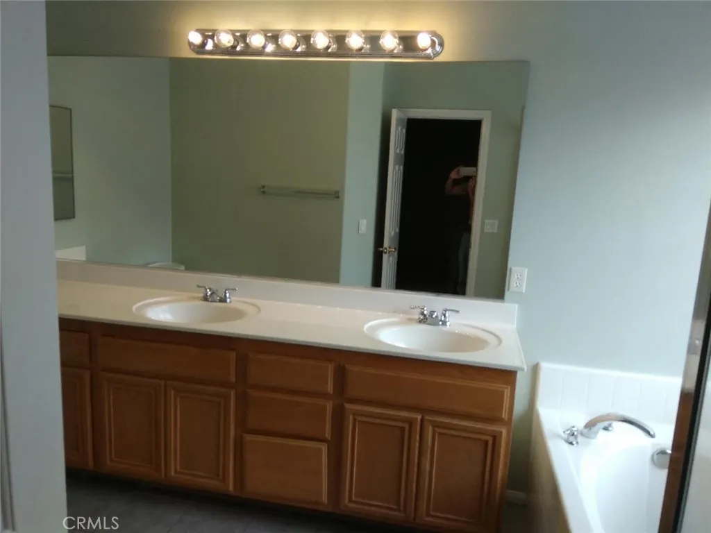 16147 Winona, Victorville, California 92395 home-pic-8