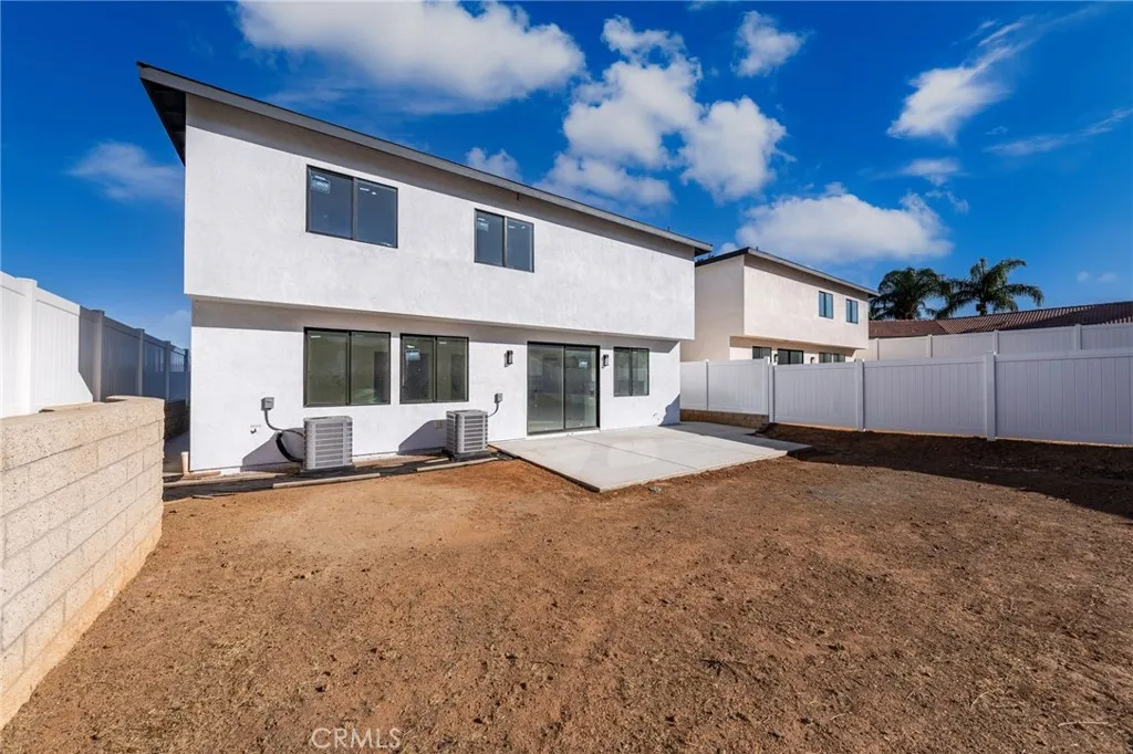 3704 Howe, Corona, California 92881 home-pic-24