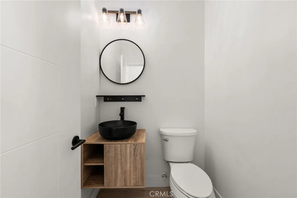 3704 Howe, Corona, California 92881 home-pic-7