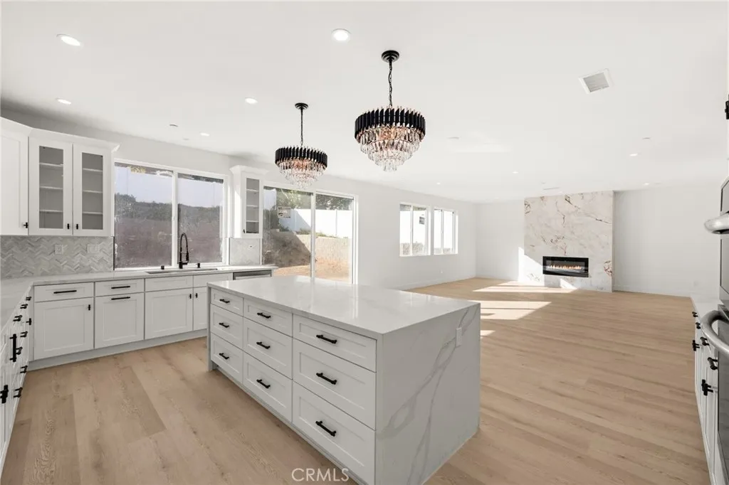 3704 Howe, Corona, California 92881 home-pic-3