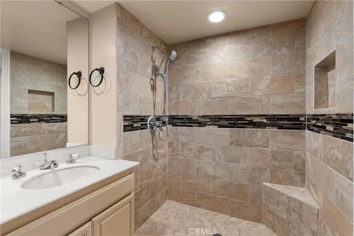 26061 Blascos, Mission Viejo, California 92691