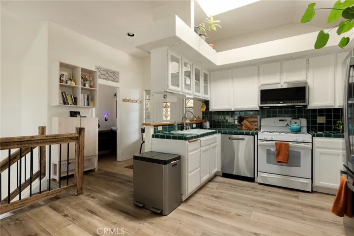 Kitchen pic#1