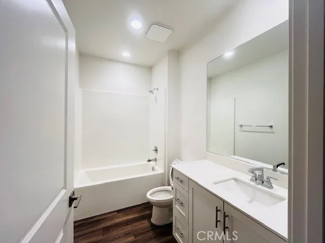 28813 Chapparal Court, Canyon Country, California 91350 home-pic-3
