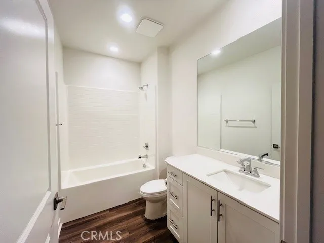 28813 Chapparal Court, Canyon Country, California 91350 home-pic-4