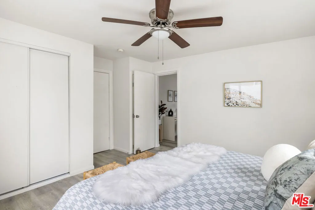 1551 W 122nd Street, Los Angeles, California 90047 home-pic-16