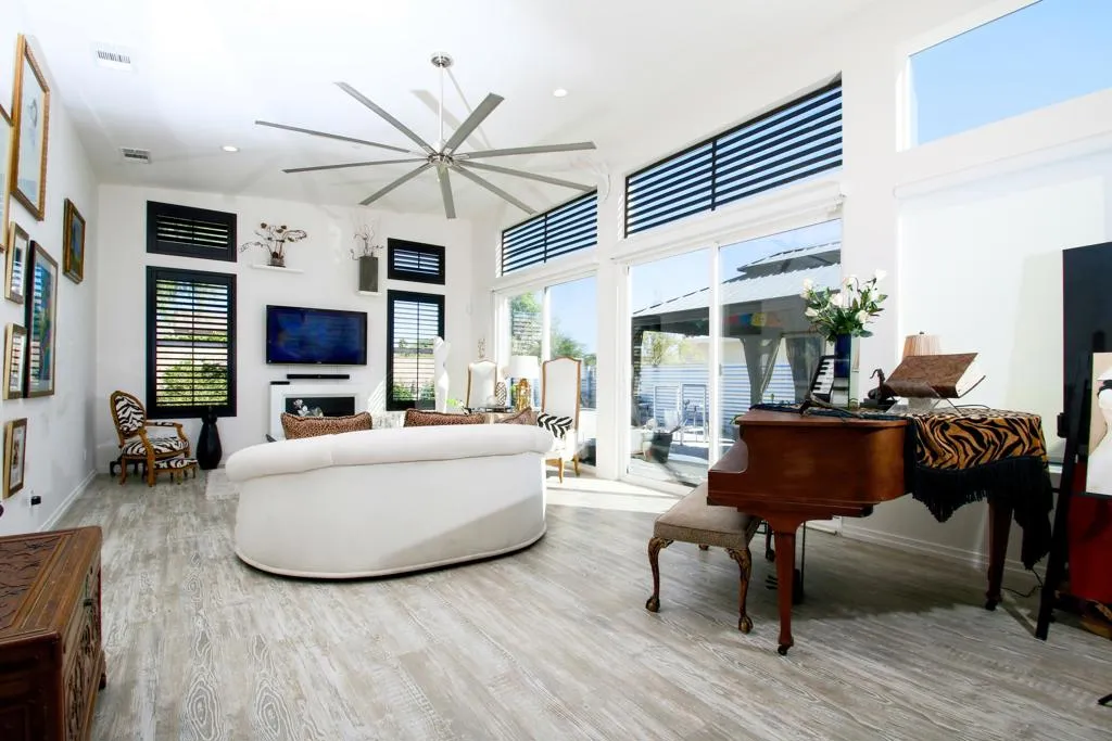 13868 Avenida La Vista, Desert Hot Springs, California 92240 home-pic-12