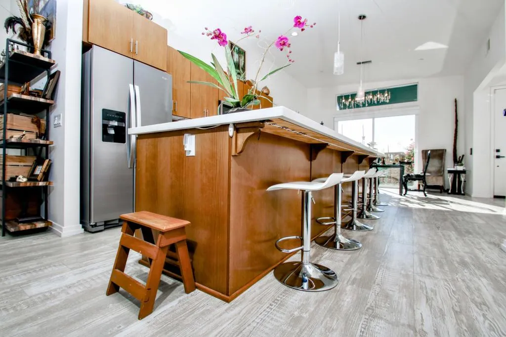 13868 Avenida La Vista, Desert Hot Springs, California 92240 home-pic-7