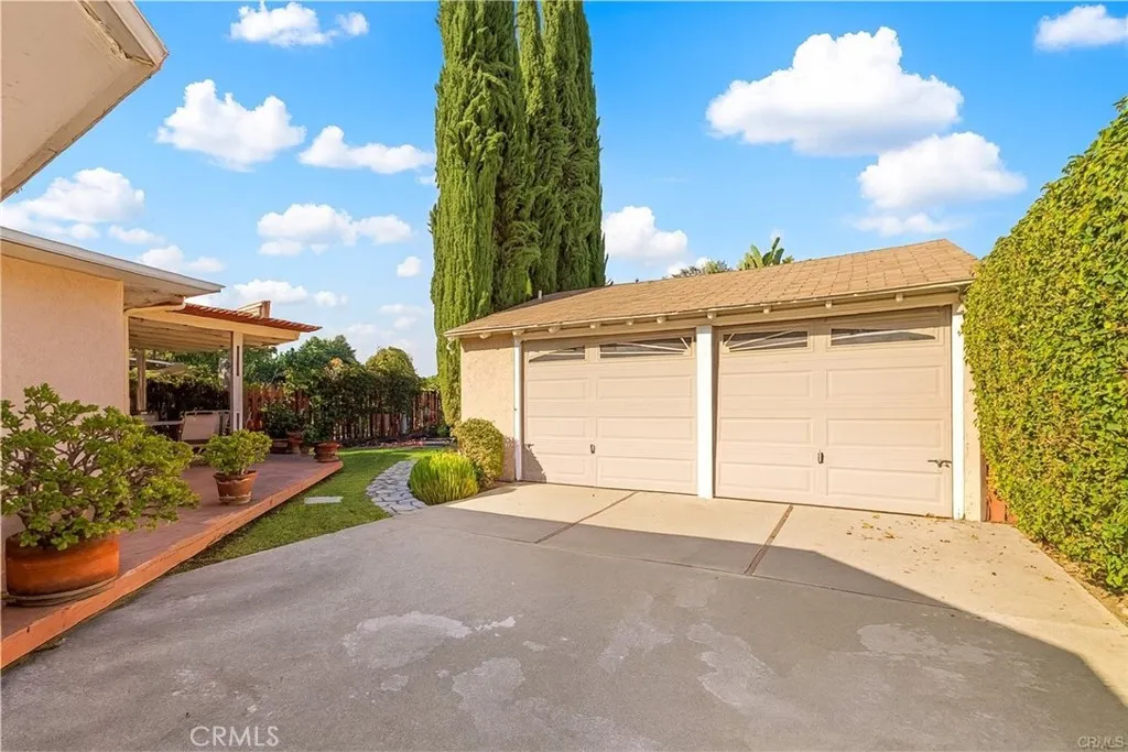 457 Chester Place, Pomona, California 91768 home-pic-26