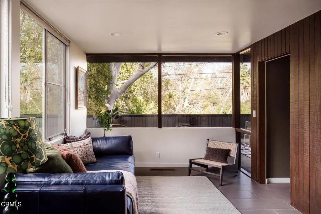 1256 Club House Drive, Pasadena, California 91105 home-pic-22