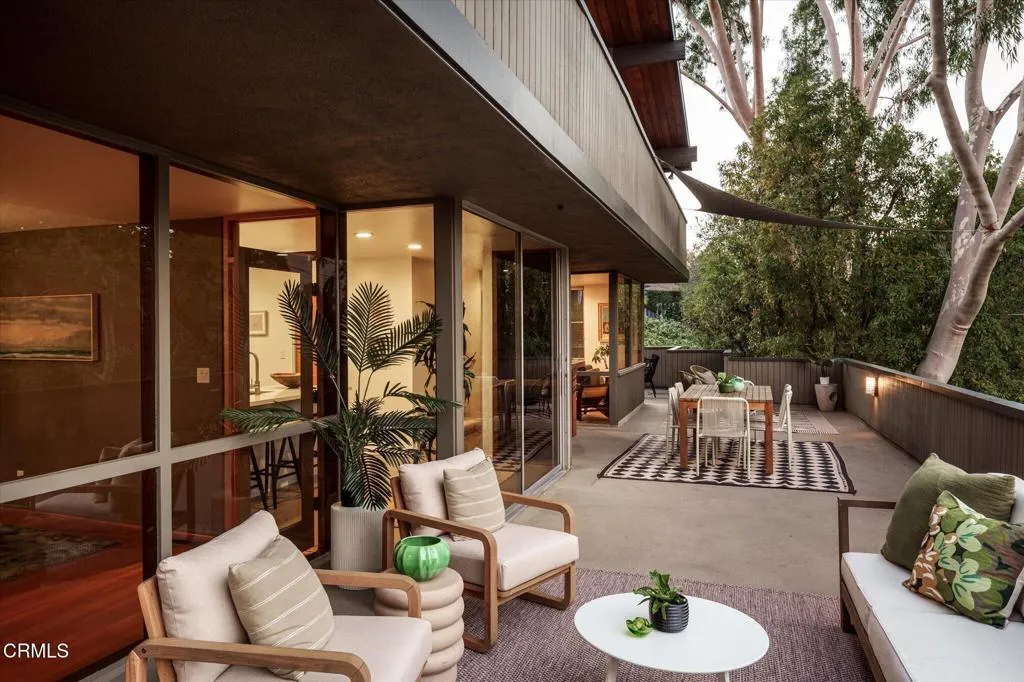 1256 Club House Drive, Pasadena, California 91105 home-pic-46