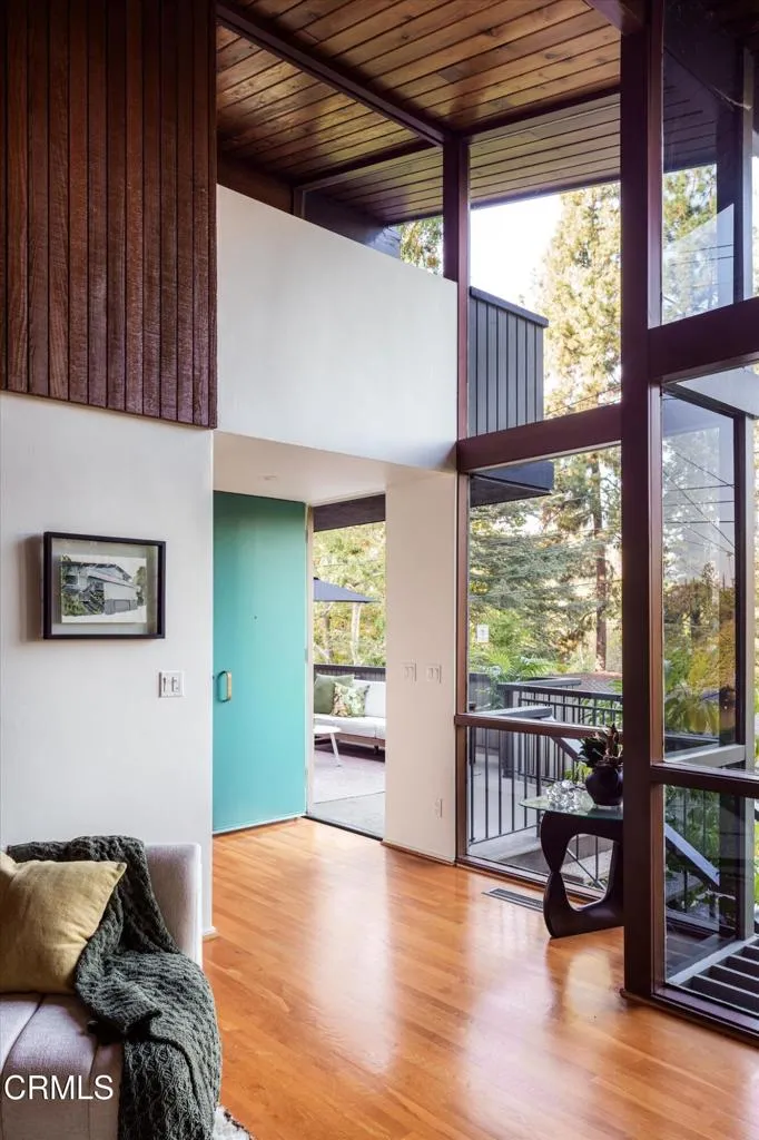 1256 Club House Drive, Pasadena, California 91105 home-pic-13