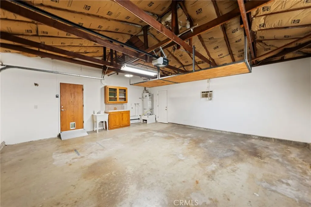 9647 Kempster Avenue, Fontana, California 92335 home-pic-28