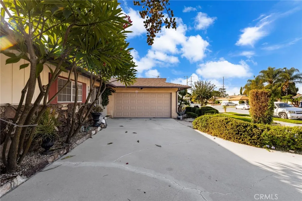 9647 Kempster Avenue, Fontana, California 92335 home-pic-7