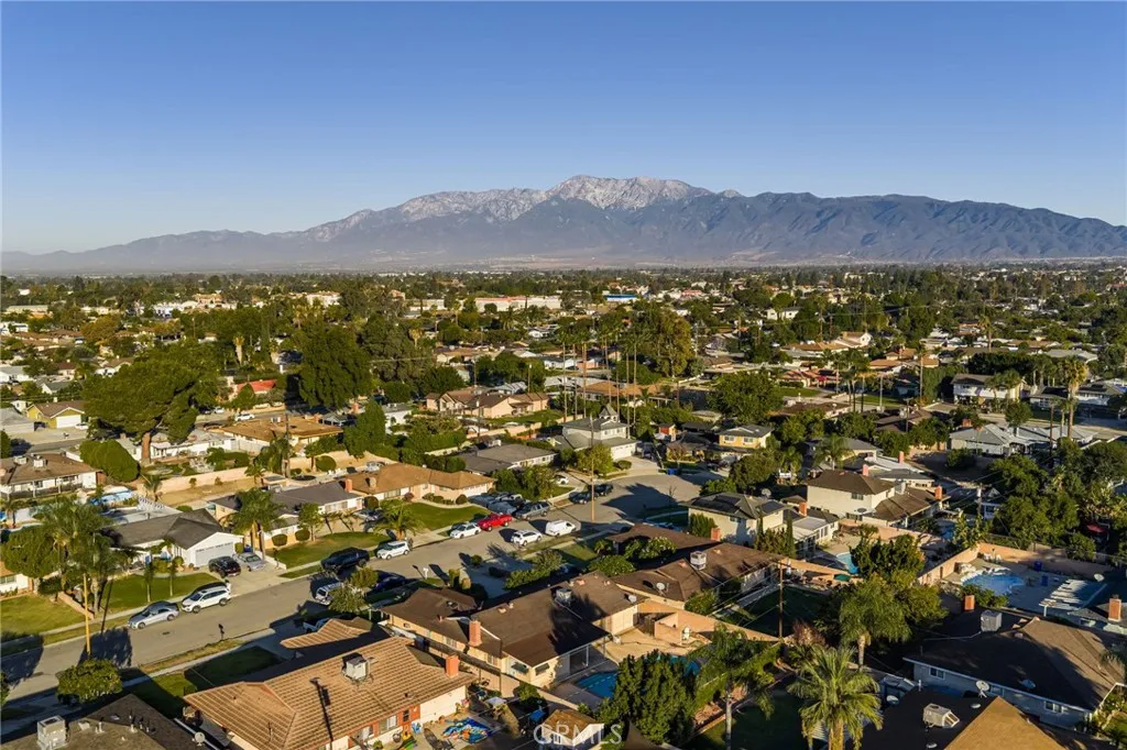 9647 Kempster Avenue, Fontana, California 92335 home-pic-37