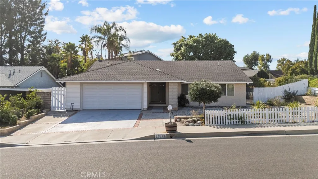 27139 Vista Encantada, Valencia, California 91354 home-pic-0
