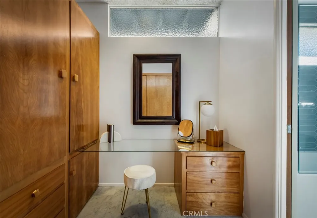 2820 E Chevy Chase Drive, Glendale, California 91206 home-pic-34