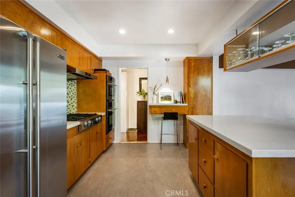 2820 E Chevy Chase Drive, Glendale, California 91206 home-pic-22
