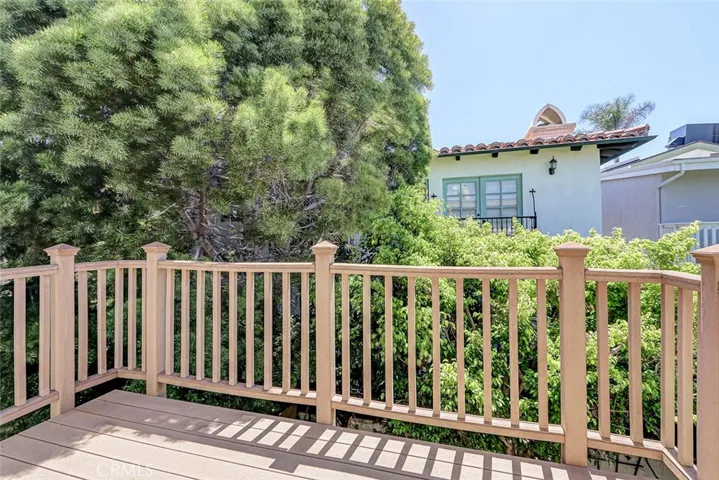 1030 5th Street, Hermosa Beach, California 90254