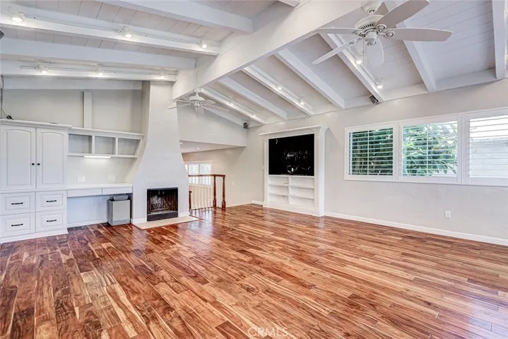 1030 5th Street, Hermosa Beach, California 90254