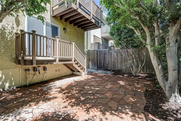 1030 5th Street, Hermosa Beach, California 90254