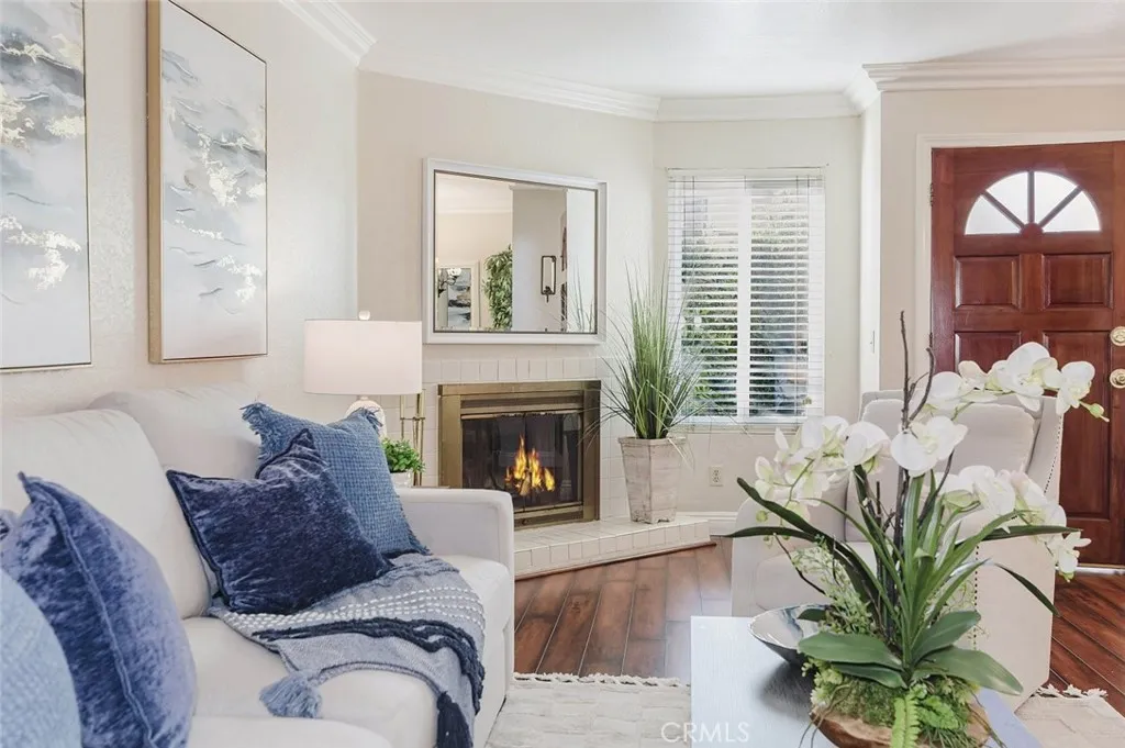 11827 Loma Drive 15, Whittier, California 90604 home-pic-8