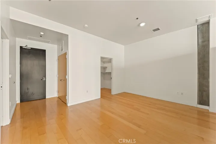 1100 S Hope 1704, Los Angeles, California 90015