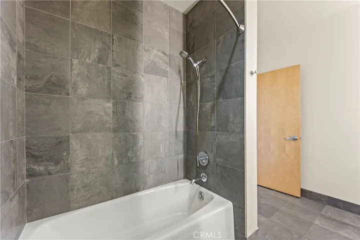 1100 S Hope 1704, Los Angeles, California 90015