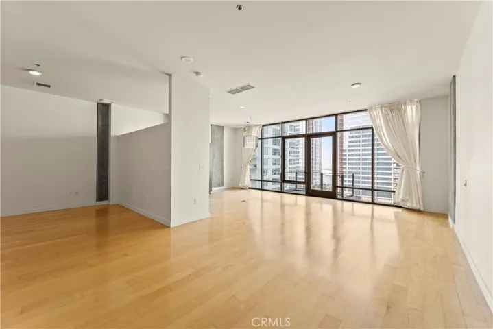 1100 S Hope 1704, Los Angeles, California 90015