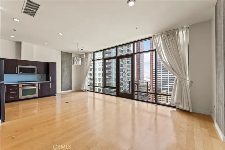 1100 S Hope 1704, Los Angeles, California 90015