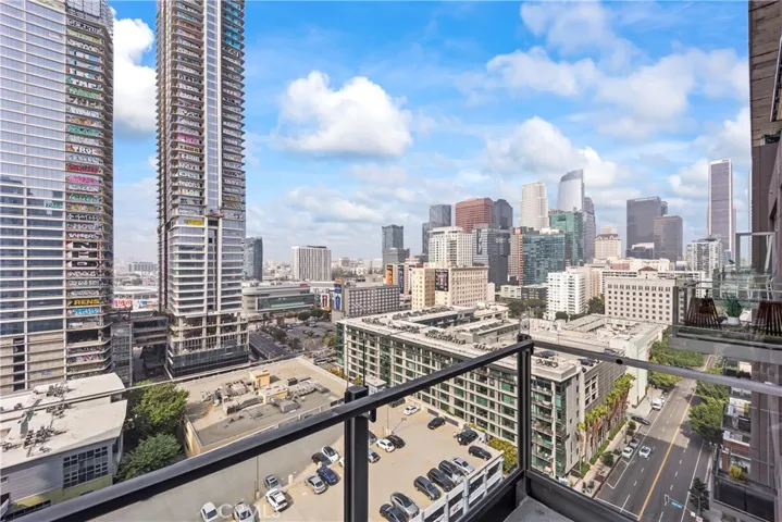 1100 S Hope 1704, Los Angeles, California 90015