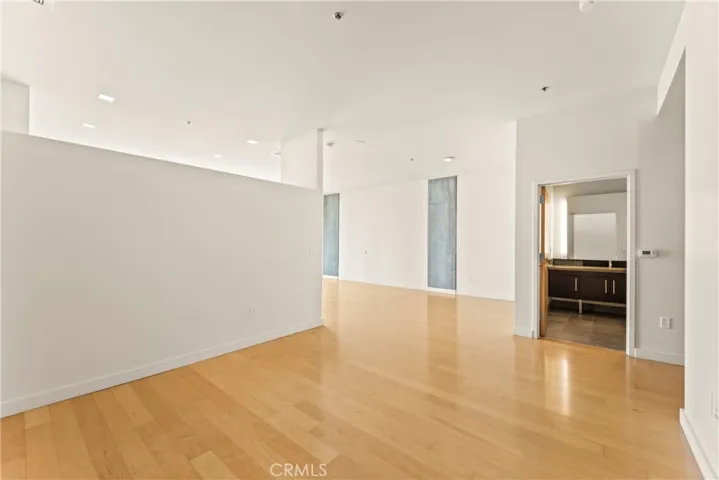 1100 S Hope 1704, Los Angeles, California 90015