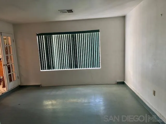 904 Salvador Guilin St W, Calexico, California 92231