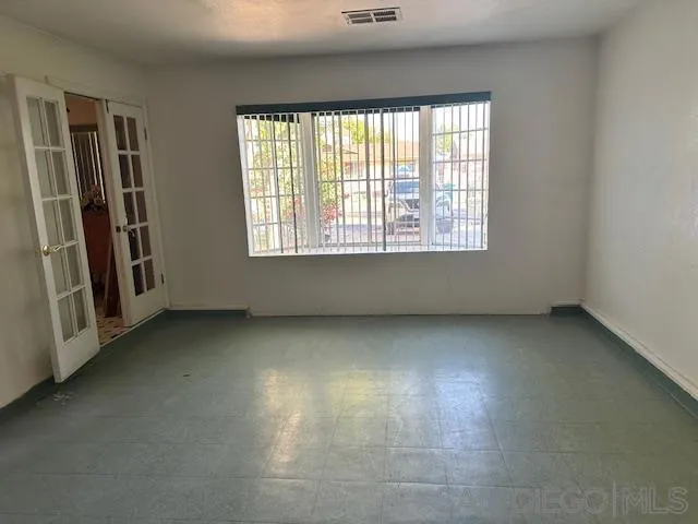 904 Salvador Guilin St W, Calexico, California 92231