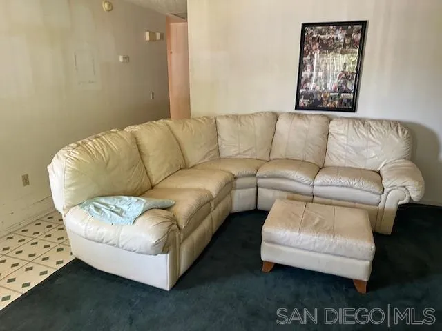 904 Salvador Guilin St W, Calexico, California 92231