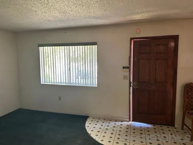 904 Salvador Guilin St W, Calexico, California 92231