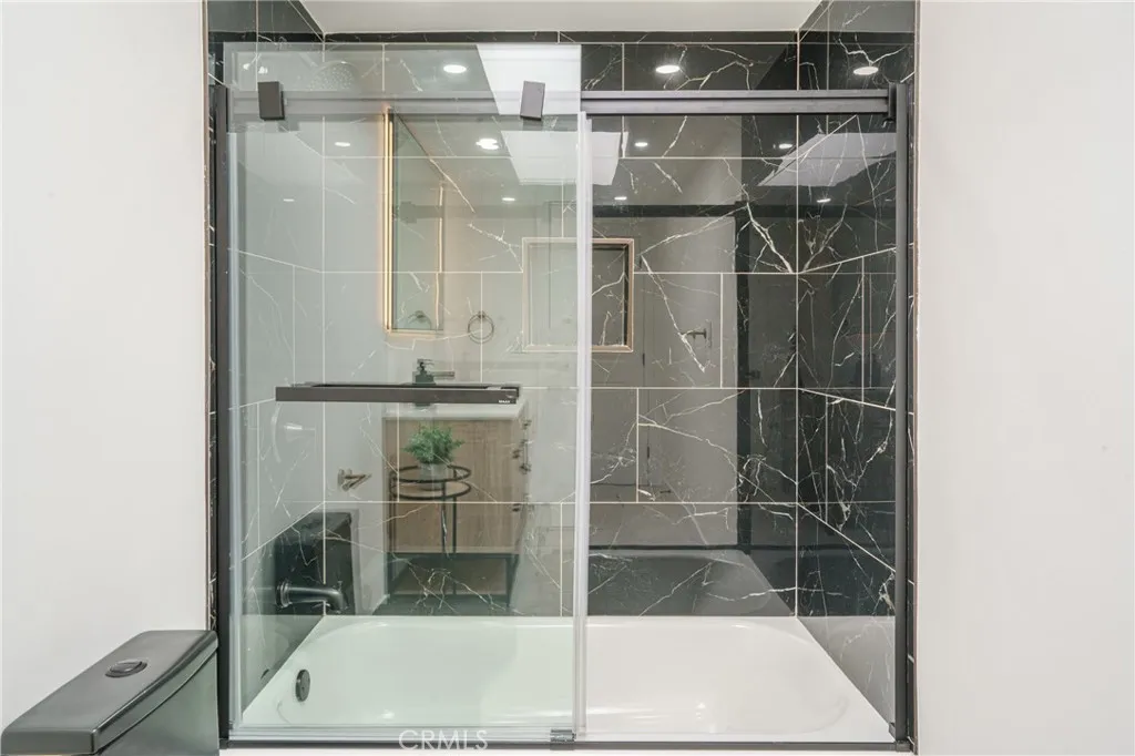 18548 San Gabriel Avenue, Cerritos, California 90703 home-pic-30