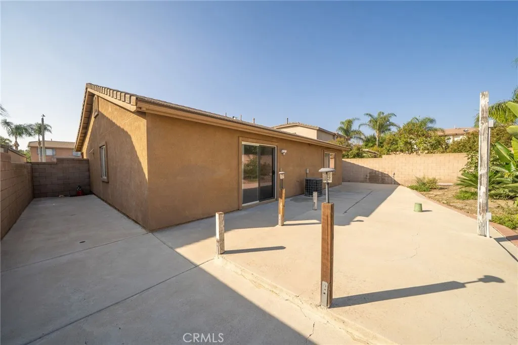 6361 Pintail Way, Fontana, California 92336 home-pic-21