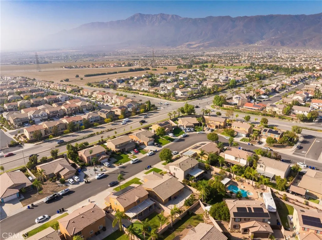 6361 Pintail Way, Fontana, California 92336 home-pic-30