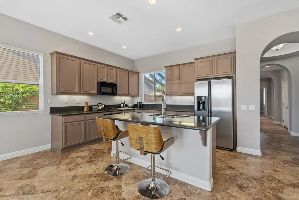 77310 Colorado Street, Palm Desert, California 92211 home-pic-7