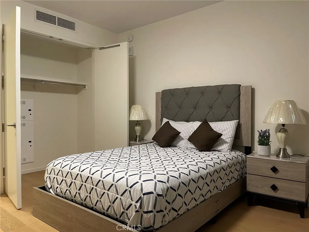 877 Francisco 1123, Los Angeles, California 90017 home-pic-15